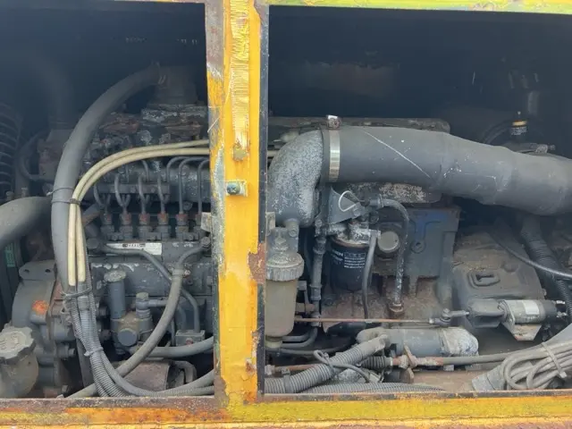 SNOW REMOVING MACHINE No.343 - 18