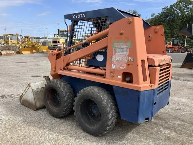 Xúc lật mini No.100 - 4