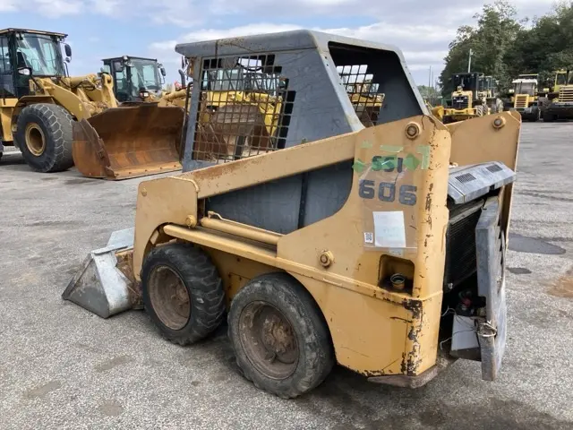 Xúc lật mini No.125 - 4