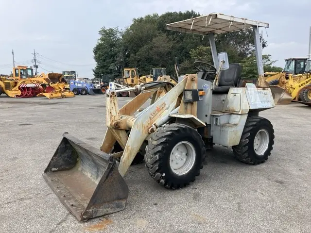 Xúc lật mini No.134