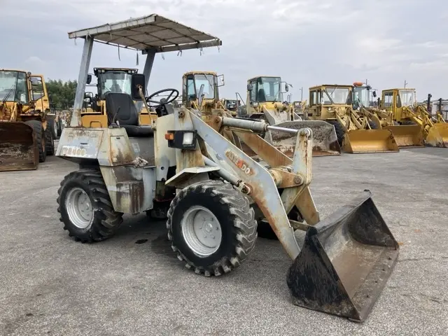 Xúc lật mini No.134 - 2