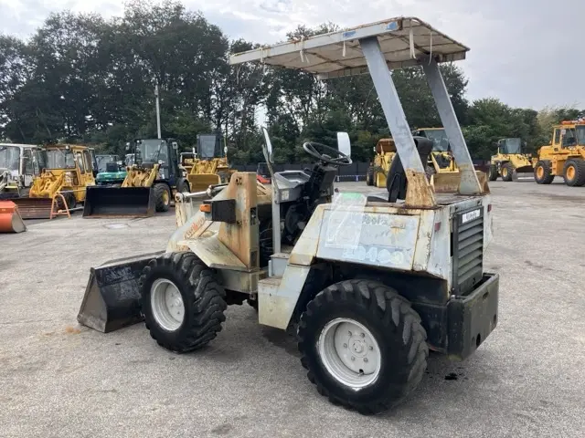 Xúc lật mini No.134 - 4