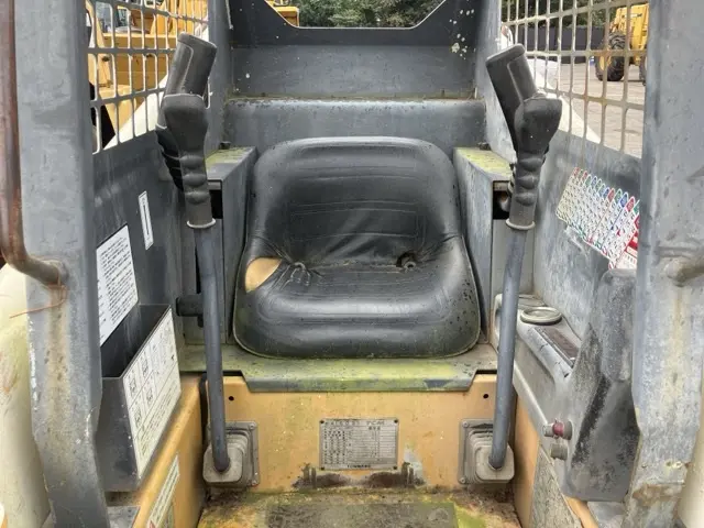 Xúc lật mini No.152 - 12