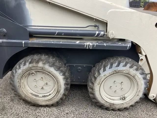 Xúc lật mini No.152 - 9