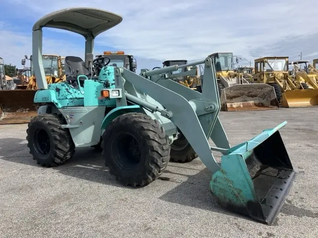 Xúc lật mini No.179 - 2