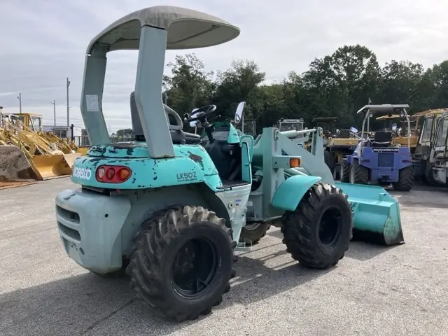 Xúc lật mini No.179 - 3