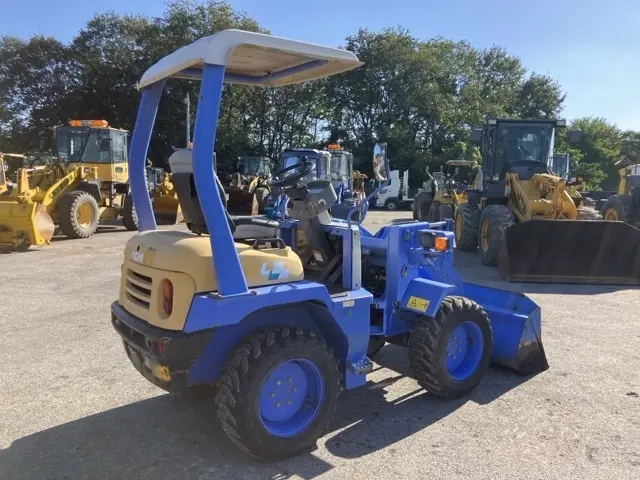 Xúc lật mini No.187 - 3