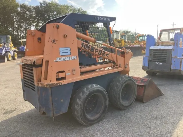 Xúc lật mini No.196 - 3