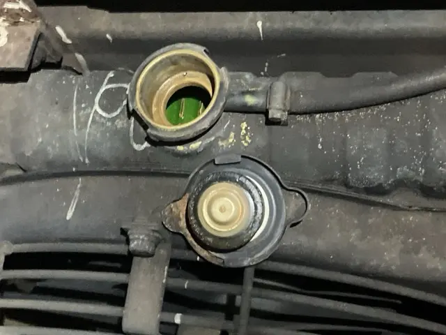 Xúc lật mini No.197 - 19