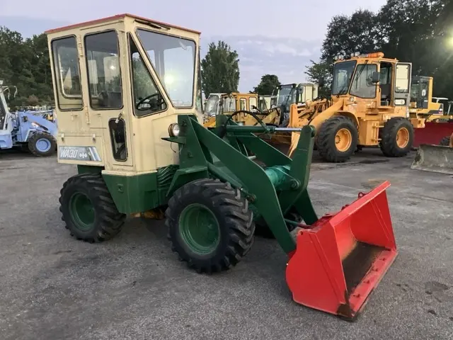 Xúc lật mini No.197 - 2