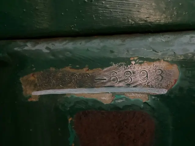 Xúc lật mini No.197 - 6