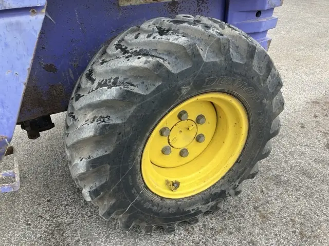Xúc lật mini No.200 - 8