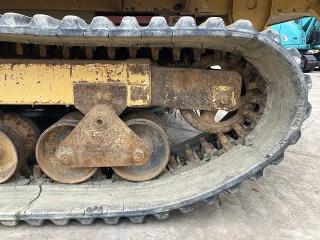Xe ben xích No.221 - 10