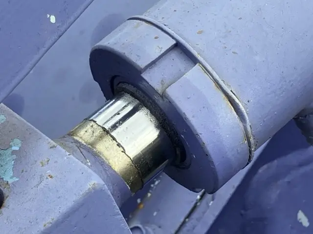 Xúc lật mini No.233 - 20