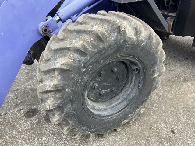 Xúc lật mini No.233 - 9