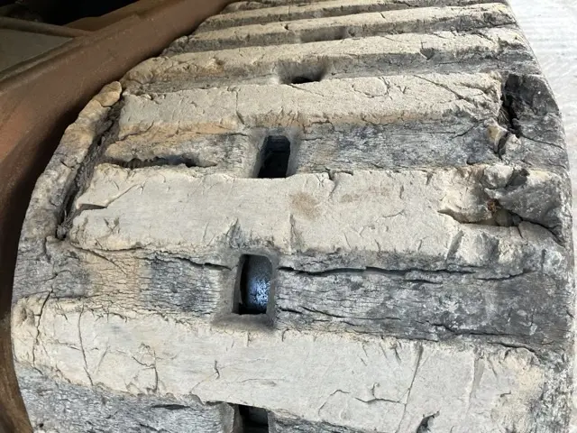 Xe ben xích No.249 - 22