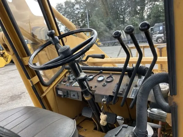 Máy xúc lật No.322 - 15