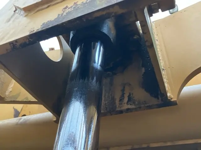 Máy xúc lật No.322 - 18