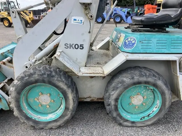 Xúc lật mini No.353 - 8