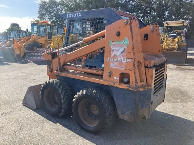 Xúc lật mini No.364 - 4