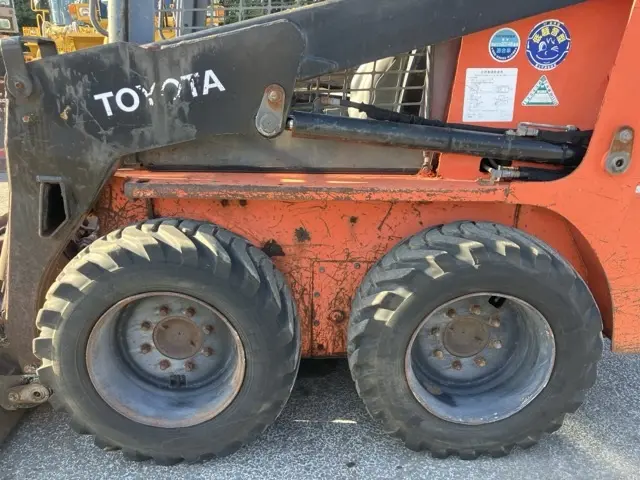 Xúc lật mini No.384 - 8