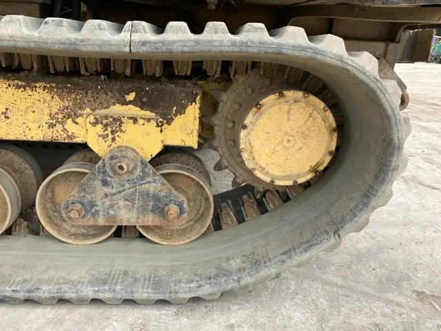 Xe ben xích No.42 - 12