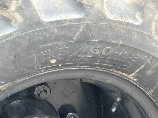 Xúc lật mini No.46 - 13