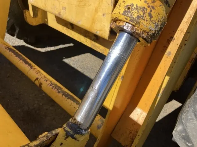 Xúc lật mini No.474 - 14