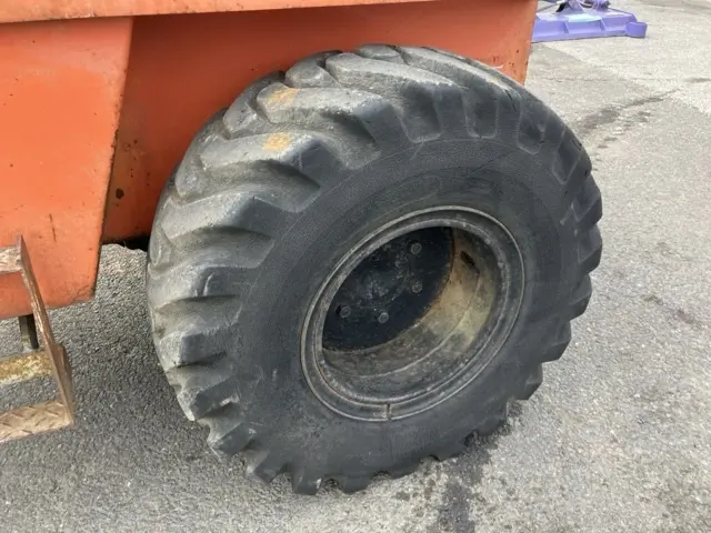 Xúc lật mini No.80 - 10