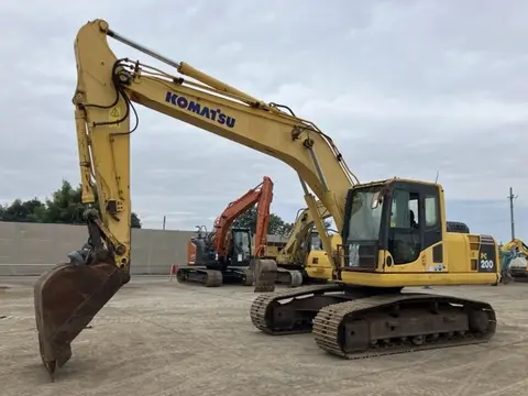 EXCAVATOR