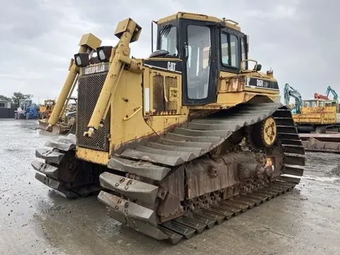 Xe ủi