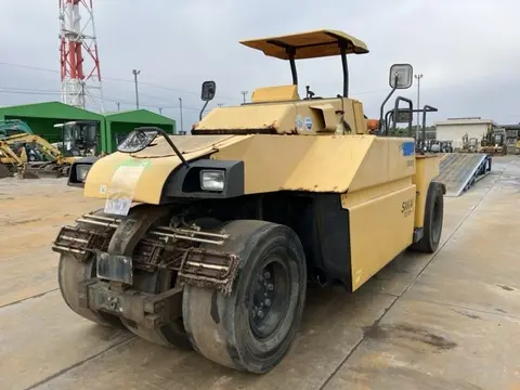 Xe lu lốp