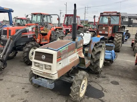 Máy kéo No.2025